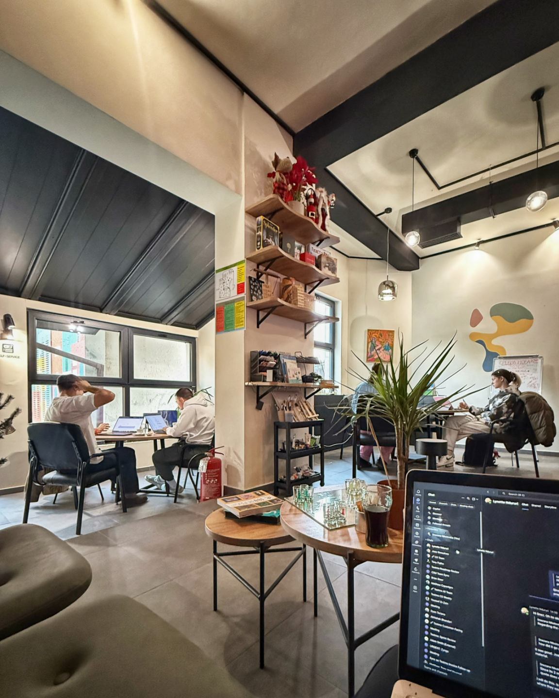 The coworking floor at RABOTEKA